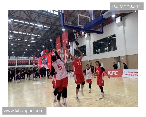 武汉篮球队在总决赛中的强势表现与战术分析解析