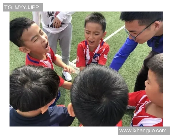 李伯清心目中的足球明星是谁他为何如此钟情于他们的比赛风格与精神 李伯清心目中的足球明星是谁他为何如此钟情于他们的比赛风格与精神