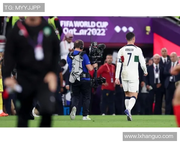 武汉羽毛球队在世界杯积分榜上以74分稳居第一展现强劲实力