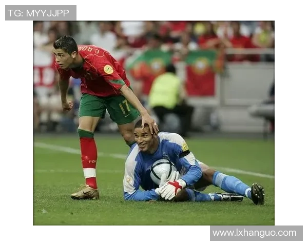 赛况足球明星精彩瞬间回顾与经典时刻盘点