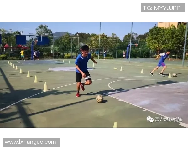 足球明星的成长之路：训练中的小故事与启示分享